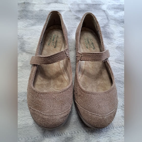Skechers Women's Relaxed Fit Suede Mary Jane Shoes - Picture 1 of 11